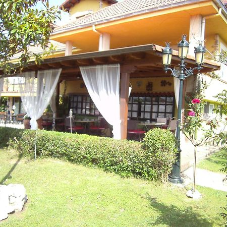 Hosteria Las Fuentes Rubayo Екстериор снимка