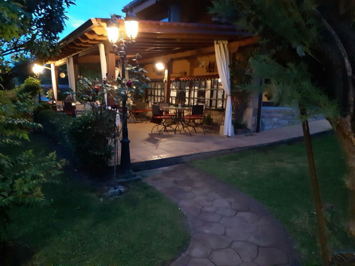 Hosteria Las Fuentes Rubayo Екстериор снимка